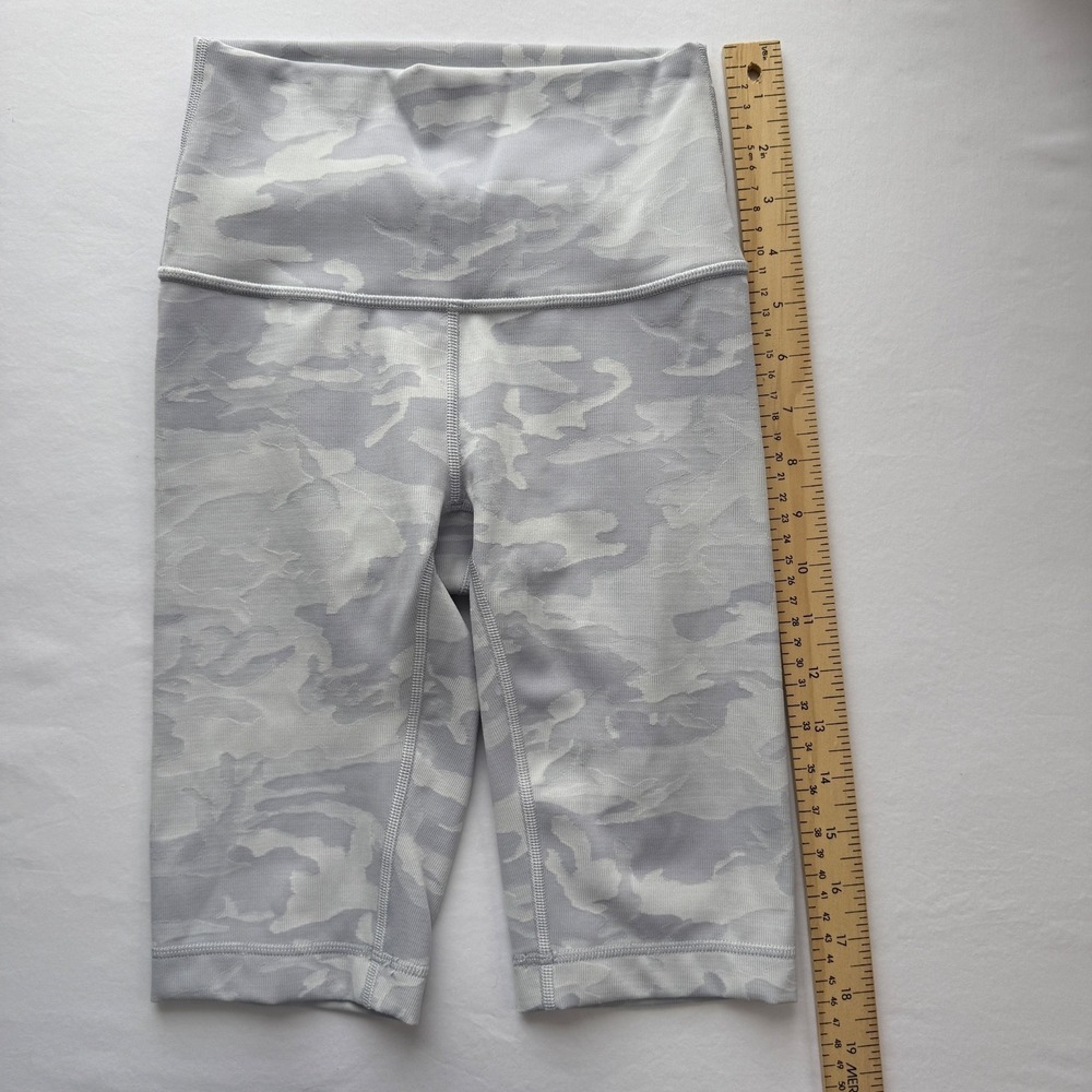 Lululemon Wonder Under Crop Leggings Grey White Camo High Rise Size 2 Yoga - Picture 8 of 10